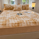 Axyaa Warm Faux Fur Flannel Fitted Sheet for Cozy Winter Bedding