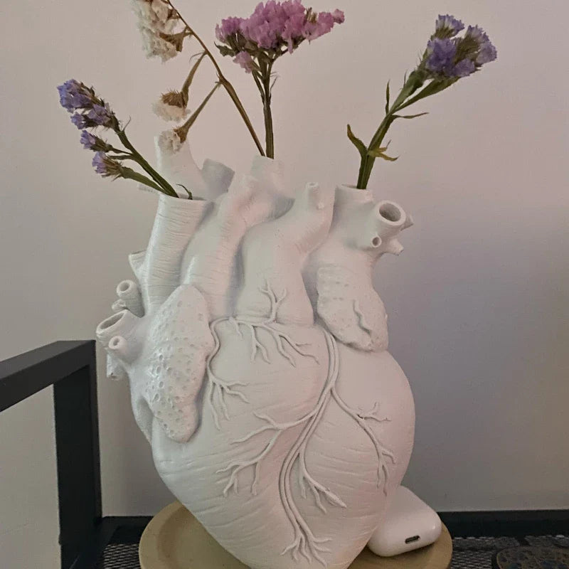 Axya Anatomical Heart Vase Resin Sculpture Dried Flower Pot Home Decor