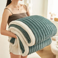 Axyaa 350g Full Extinction Wave Jacquard Blanket - Thick Coral Fleece Winter Blanket