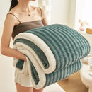 Axyaa 350g Full Extinction Wave Jacquard Blanket - Thick Coral Fleece Winter Blanket