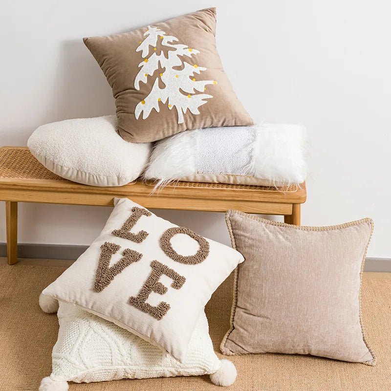Christmas Chenille Plush Tufted Heart Tree Sugar Beige Cushion Cover for Home Decoration