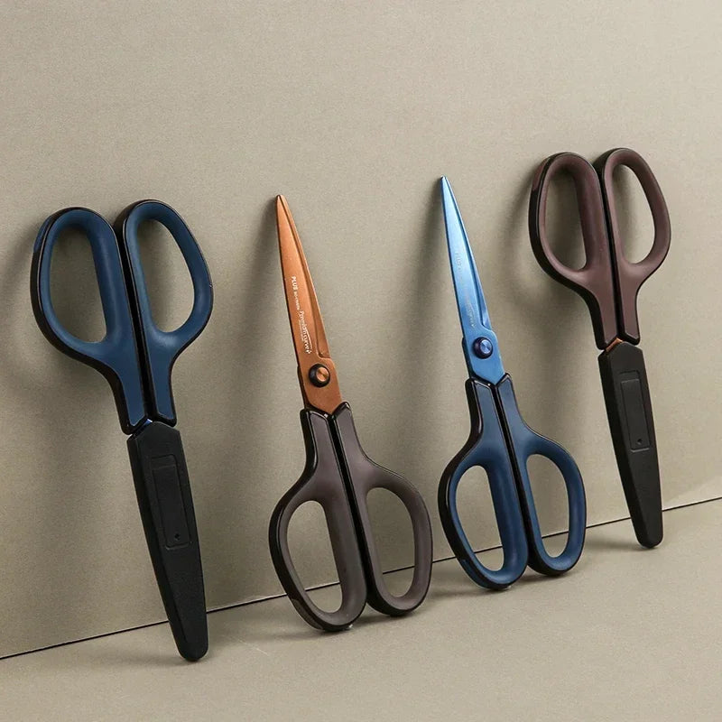 Axya Titanium-Coated Non-Stick Scissors with Curved Blade and Protective Cover