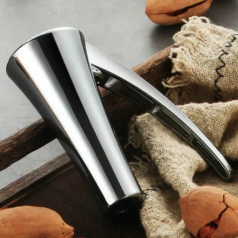 Axya Nut Pliers: Multifunctional Kitchen Shelling Tool for Walnuts, Hazelnuts, Pecans