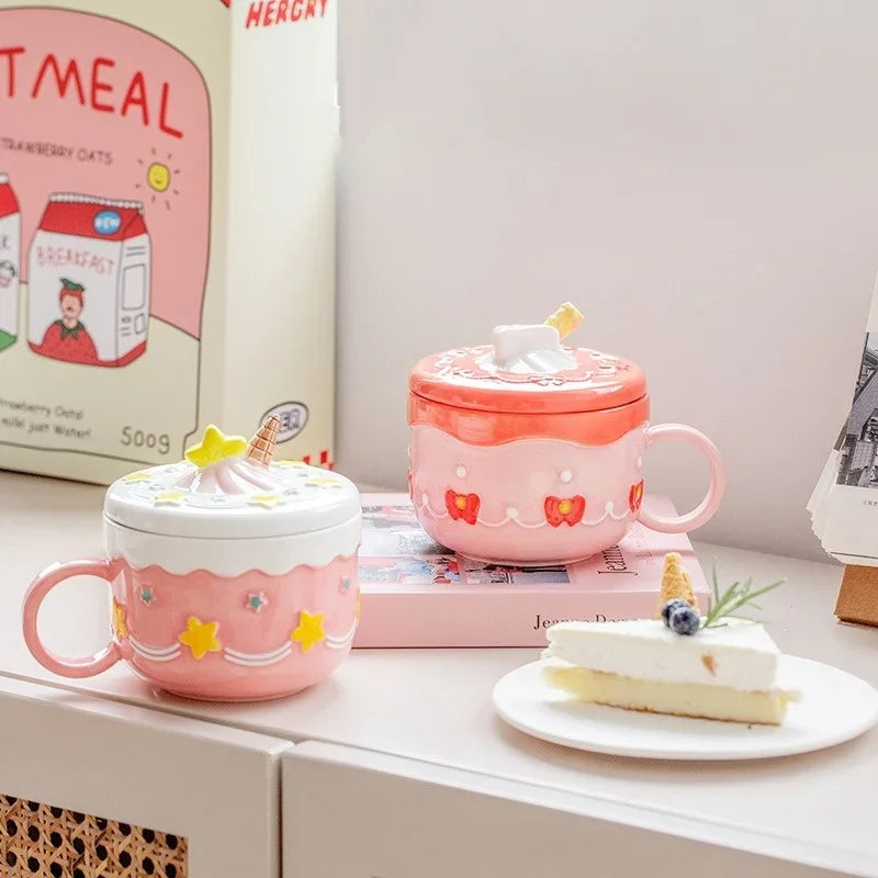 Axyaa Ceramic Cake Pattern Coffee Mug with Cover and Large Capacity