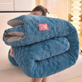Axyaa Winter Coral Fleece Queen Size Blanket: 220x240cm Warm Faux Lamb Wool Quilt