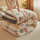 Axyaa Lambswool Queen Blanket: Super Thick, Warm, and Plush Comforter