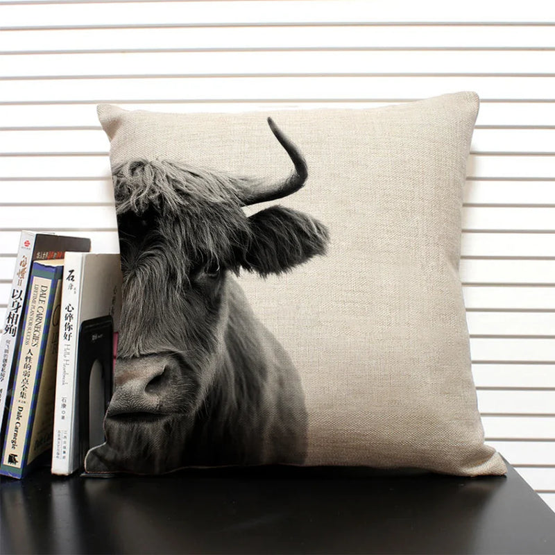 Axyaa African Animal Linen Pillow Cover 45x45cm - Lion, Elephant, Elk Portrait Decor